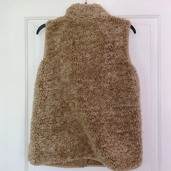 Sabrina Lauren tan zippered vest size small - Picture 6 of 6